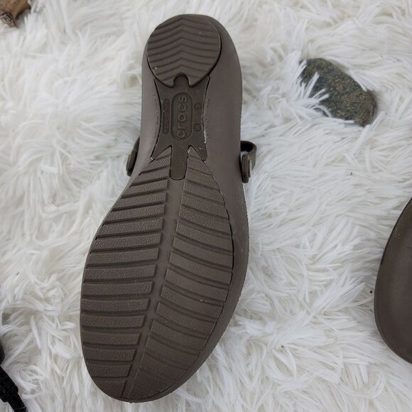 CrocsâAliceâbrownâflats - Picture 8 of 8